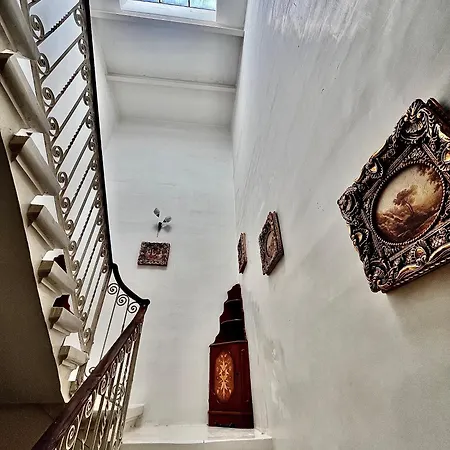 Triple In Beautiful Maltese Townhouse Maison d'hôtes Sliema